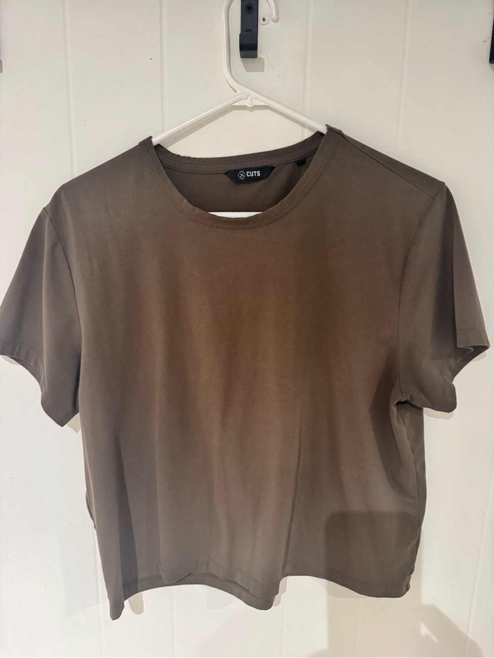 CUTS Women’s Short Sleeve Crewneck Top — Brown